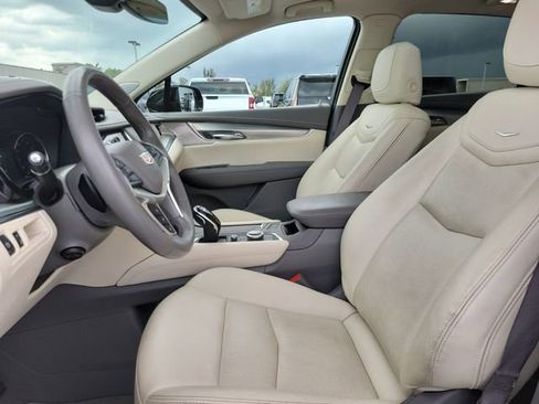 Certified 2023 Cadillac XT5 Premium Luxury FWD image 14
