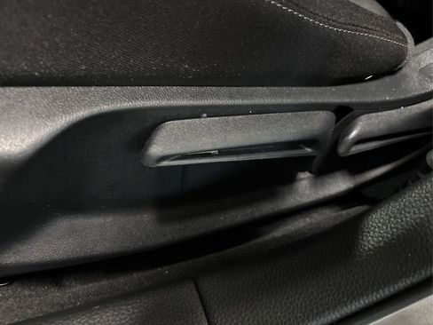 Used 2023 Honda Civic LX image 34