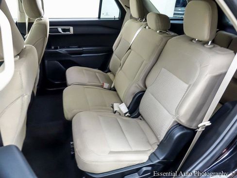 Certified 2023 Ford Explorer 4WD image 11