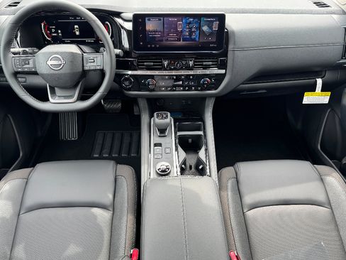 New 2026 Nissan Pathfinder SL AWD/4WD image 10