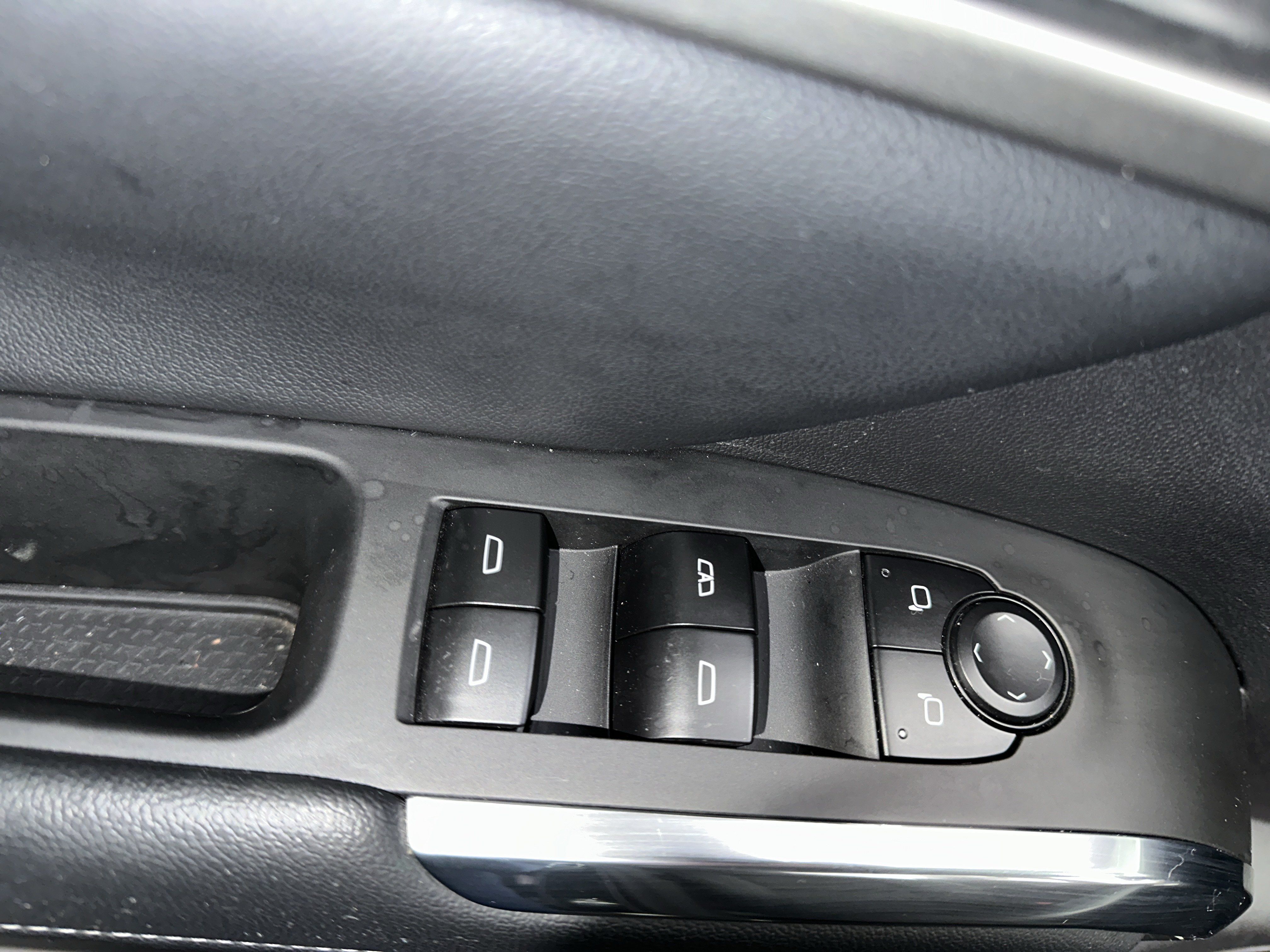 Used 2025 Chevrolet Traverse LT AWD/4WD image 20