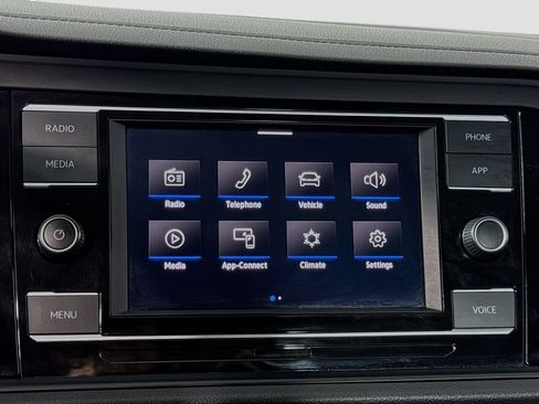 Used 2021 Volkswagen Jetta SE FWD image 19