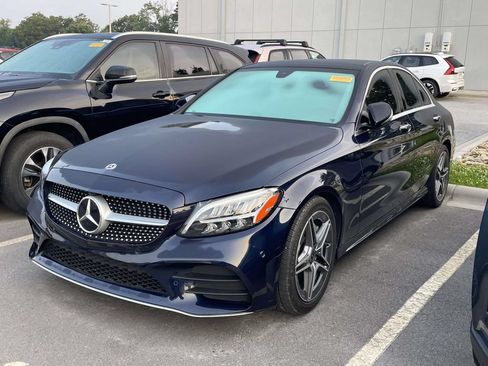 Used 2020 Mercedes-Benz C 300 Sedan image 2
