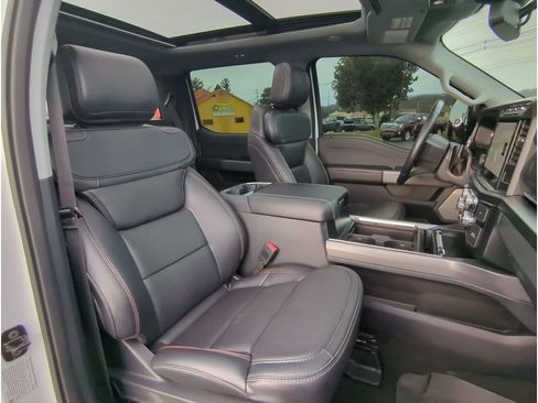 Used 2024 Ford F350 Lariat w/ Lariat Ultimate Package image 30