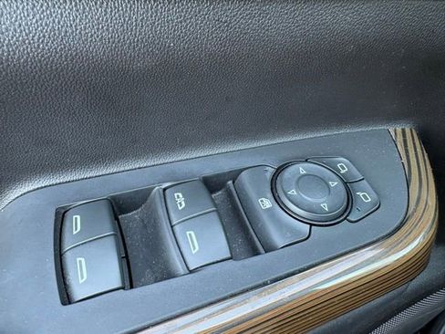 Used 2023 GMC Acadia SLE w/ Driver Convenience Package AWD/4WD image 12