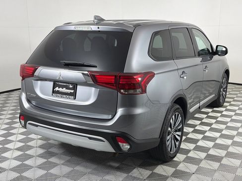 Used 2020 Mitsubishi Outlander ES image 5