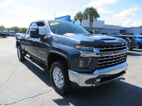 Used 2020 Chevrolet Silverado 2500 LTZ w/ Z71 Off-Road Package AWD/4WD image 3