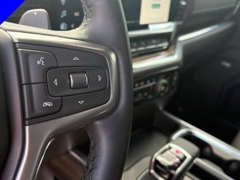 Used 2025 Chevrolet Silverado 1500 LT Trail Boss w/ Convenience Package II AWD/4WD image 17