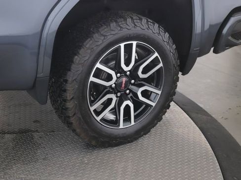 Used 2022 GMC Sierra 1500 AT4 w/ AT4 Premium Package AWD/4WD image 14