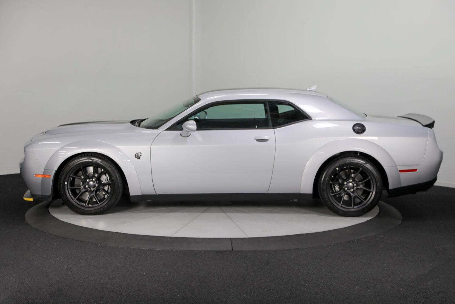 Used 2023 Dodge Challenger SRT Hellcat w/ Plus Package RWD image 7