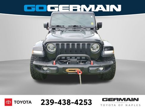 Used 2018 Jeep Wrangler Unlimited Sahara w/ Quick Order Package 24M Moab AWD/4WD image 3
