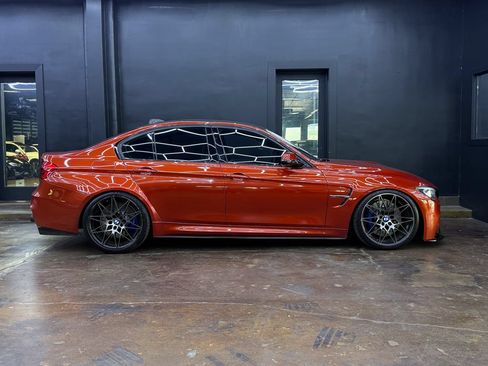Used 2018 BMW M3 RWD image 10