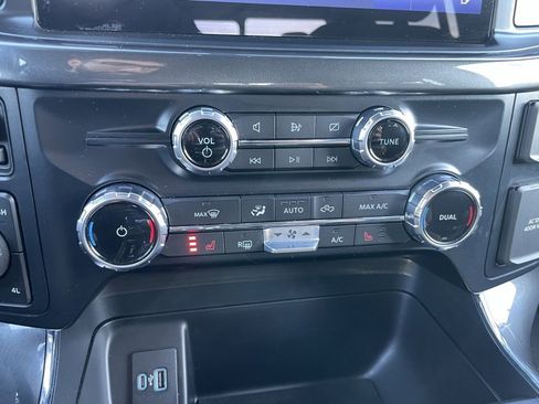 Used 2022 Ford F150 XLT w/ Equipment Group 302A High image 11