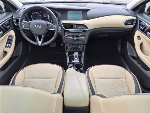 Used 2019 INFINITI QX30 FWD image 18