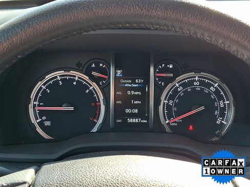 Used 2021 Toyota 4Runner TRD Off-Road Premium w/ Moonroof Package AWD/4WD image 25