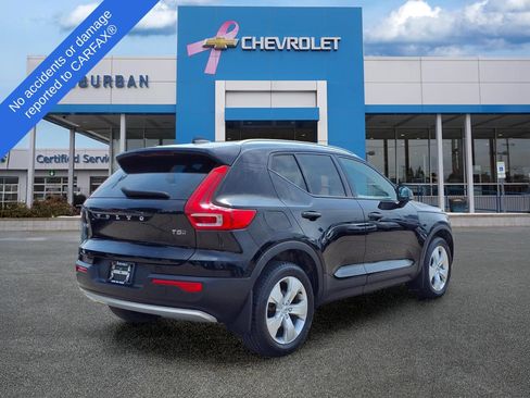 Used 2022 Volvo XC40 T5 Momentum AWD/4WD image 5