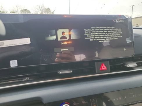 New 2026 Kia Carnival EX image 25