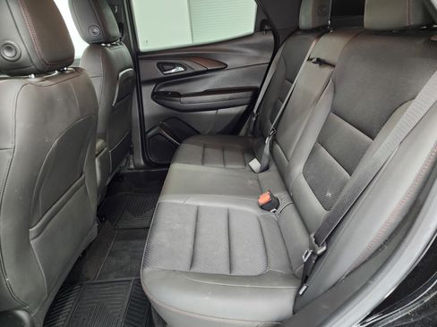 Used 2022 Chevrolet TrailBlazer RS w/ Convenience Package image 9