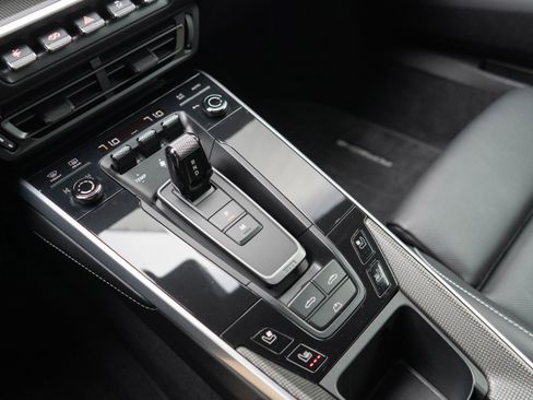 Used 2022 Porsche 911 Turbo S image 28