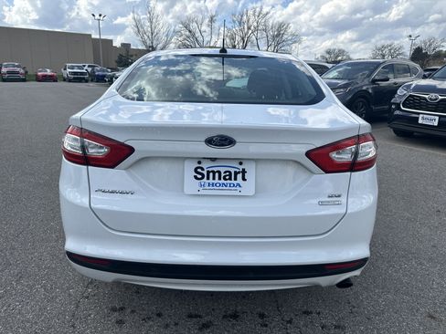 Used 2014 Ford Fusion SE w/ Equipment Group 202A image 9