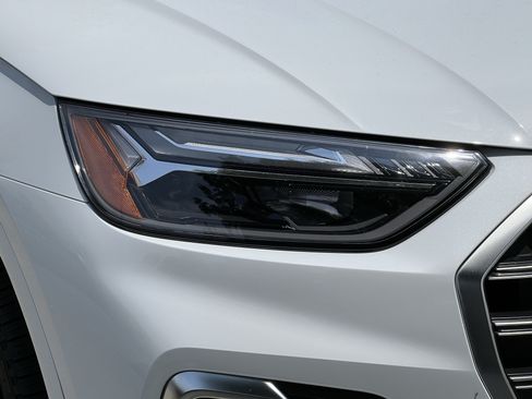 Certified 2024 Audi SQ5 Premium Plus AWD/4WD image 11