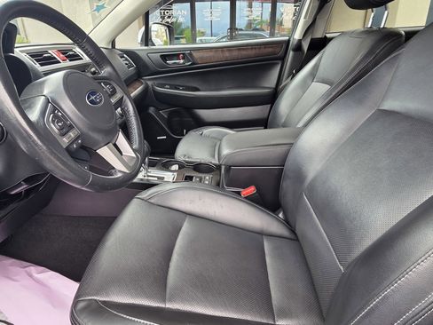 Used 2017 Subaru Outback 3.6R Limited AWD/4WD image 14