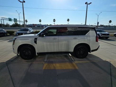 Used 2026 Nissan Armada SV AWD/4WD image 7