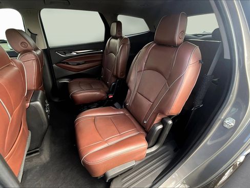 Used 2018 Buick Enclave Avenir w/ Avenir Technology Package image 25