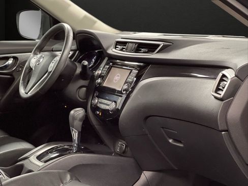 Used 2016 Nissan Rogue SL w/ SL Premium Package image 20