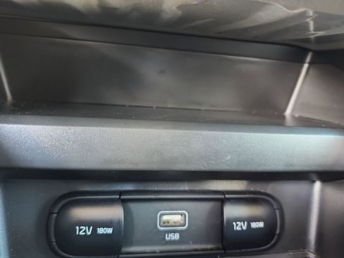 Used 2024 Kia Soul LX image 27