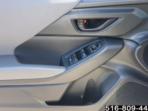 Used 2024 Subaru Crosstrek 2.0i Premium image 16