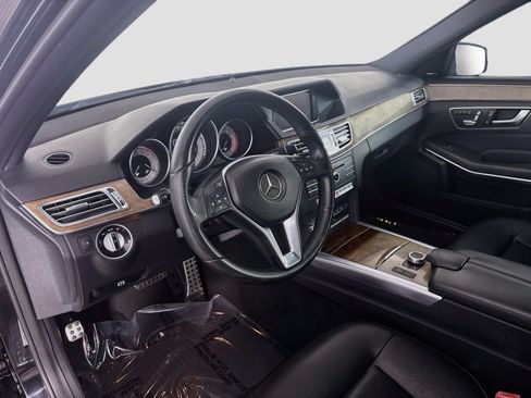 Used 2016 Mercedes-Benz E 350 Sedan image 22