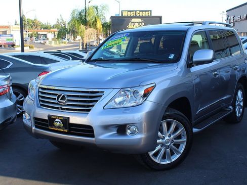 Used 2008 Lexus LX 570 4WD w/ Technology Pkg image 46