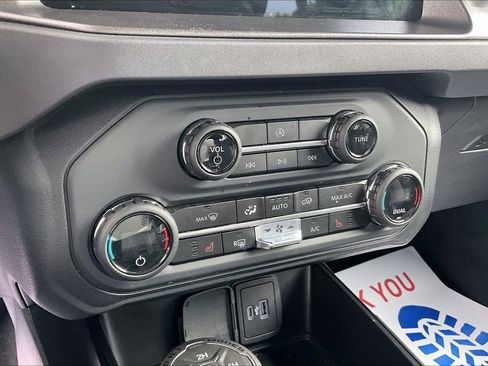 Used 2025 Ford Bronco Big Bend AWD/4WD image 32