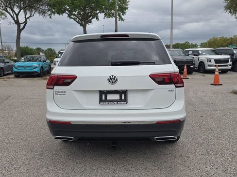 Used 2018 Volkswagen Tiguan SE image 7