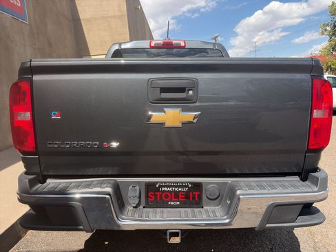 Used 2017 Chevrolet Colorado W/T w/ WT Convenience Package AWD/4WD image 10