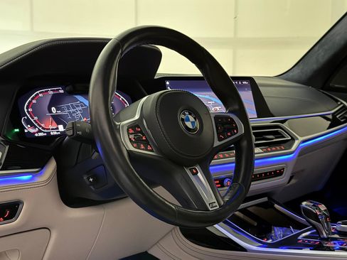 Used 2019 BMW X7 xDrive40i w/ Premium Package AWD/4WD image 21