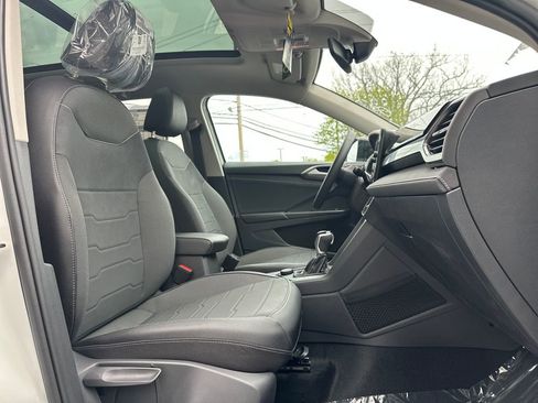 New 2026 Volkswagen Taos SE AWD/4WD image 15