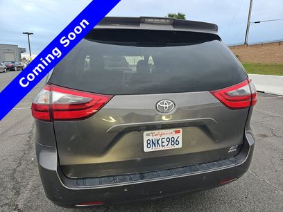 Used 2020 Toyota Sienna XLE w/ XLE Navigation Package