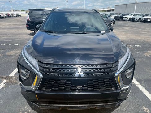 Used 2023 Mitsubishi Eclipse Cross SEL AWD/4WD image 2