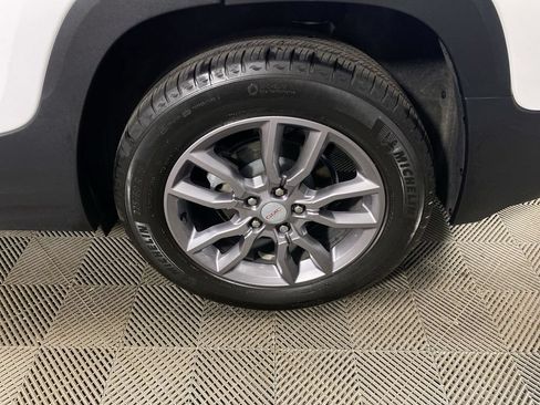 Certified 2023 GMC Terrain SLT w/ Tech Package FWD image 10