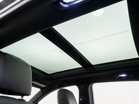 Certified 2022 Cadillac XT5 Premium Luxury image 20