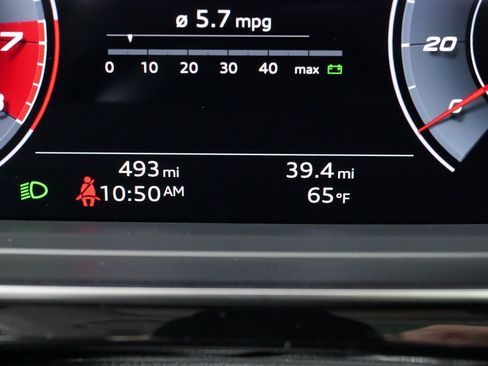 Used 2023 Audi S8 w/ S8 Comfort Plus Package image 46