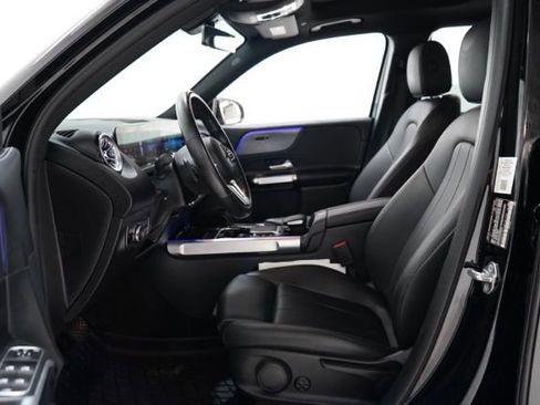 Used 2022 Mercedes-Benz GLB 250 4MATIC image 16