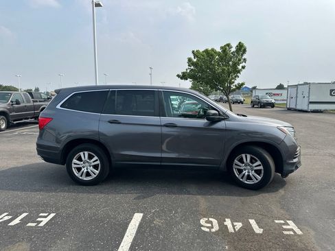 Used 2016 Honda Pilot LX image 11