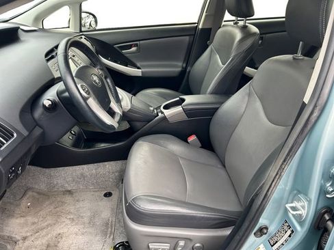 Used 2015 Toyota Prius Four FWD image 10
