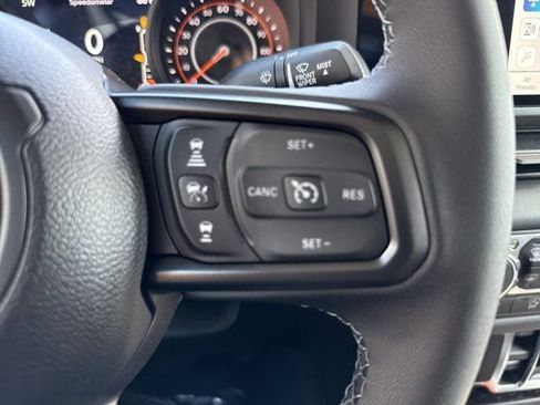New 2026 Jeep Gladiator Sport AWD/4WD image 13