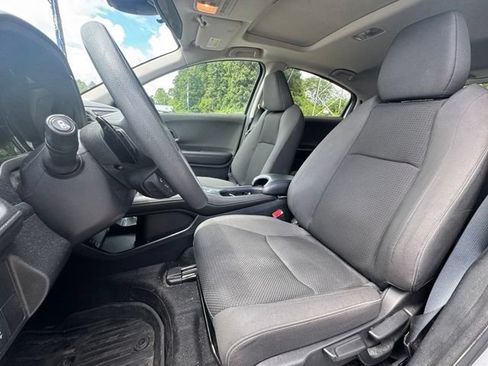 Used 2020 Honda HR-V EX image 10
