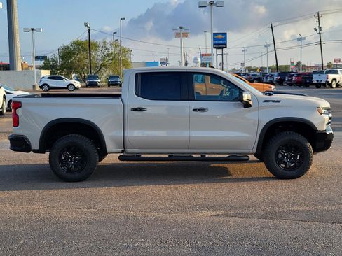 New 2026 Chevrolet Silverado 1500 ZR2 w/ Dark Appearance Package image 6