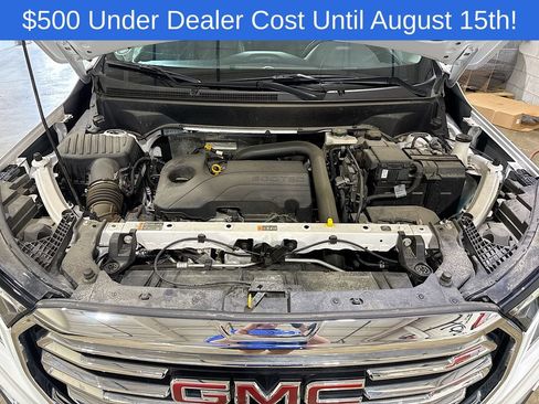 Used 2024 GMC Terrain SLT w/ LPO, Floor Liner Package AWD/4WD image 30